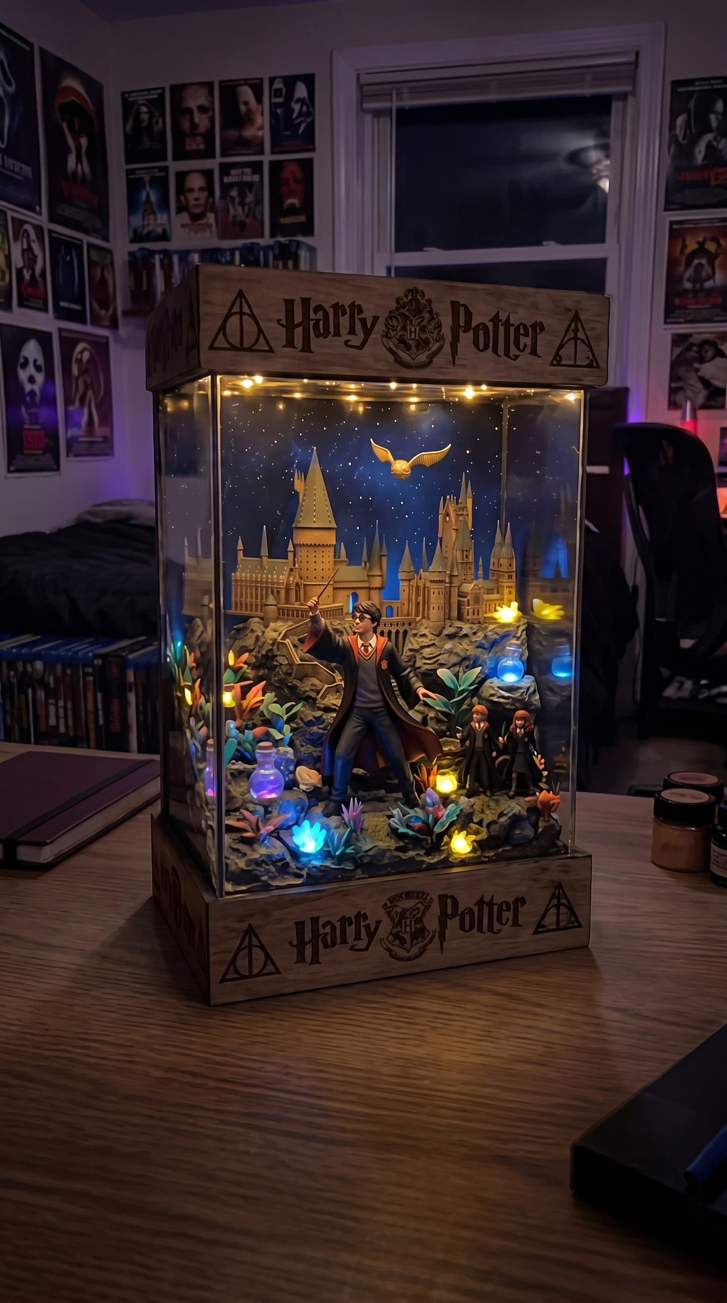 Bookaura - Book Themed Resin Lamps