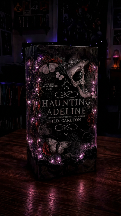 Bookaura - Book Themed Resin Lamps